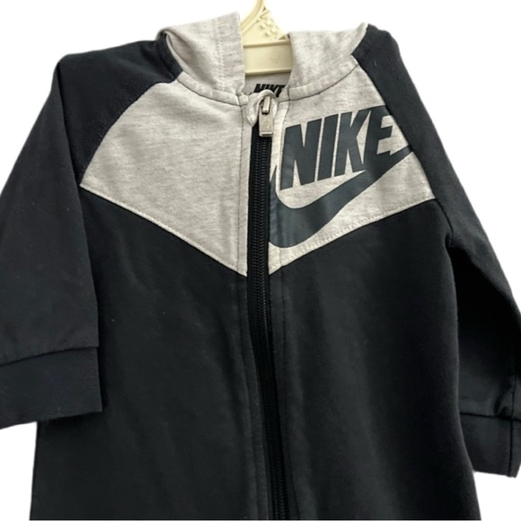 Nike Gray Footies One Piece with Hood and Zipper - Picture 2 of 3